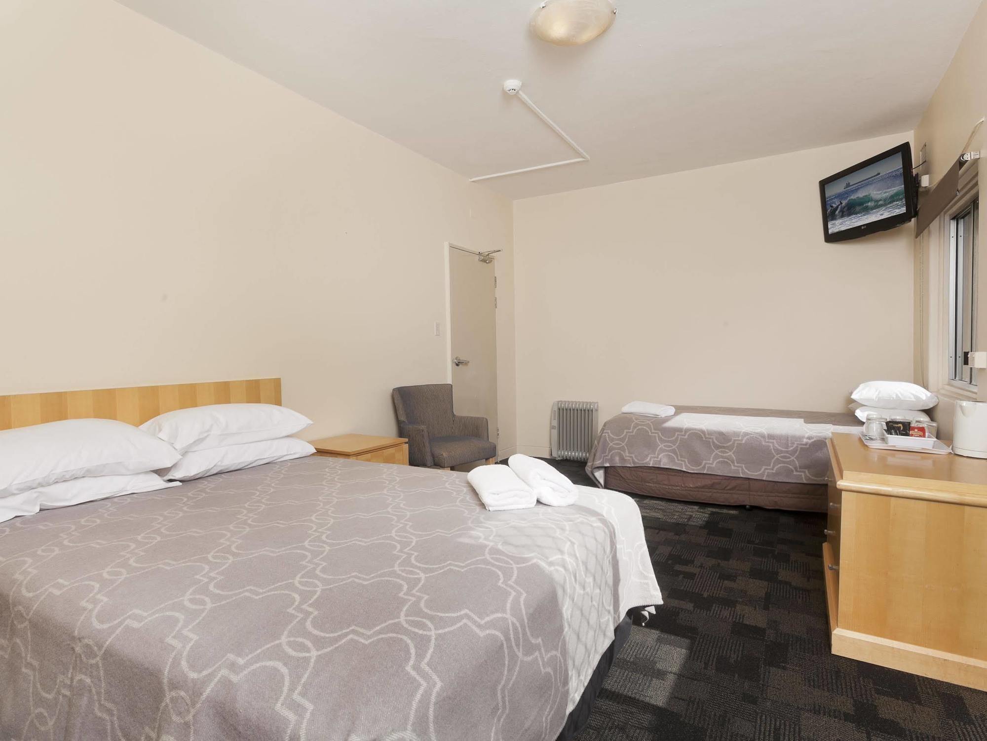 ג'סמונד Shortland Budget Accommodation מראה חיצוני תמונה