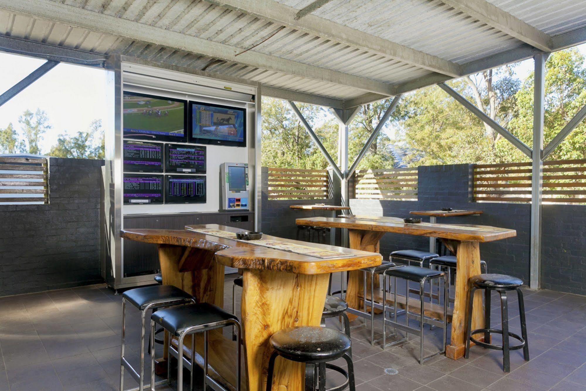 ג'סמונד Shortland Budget Accommodation מראה חיצוני תמונה