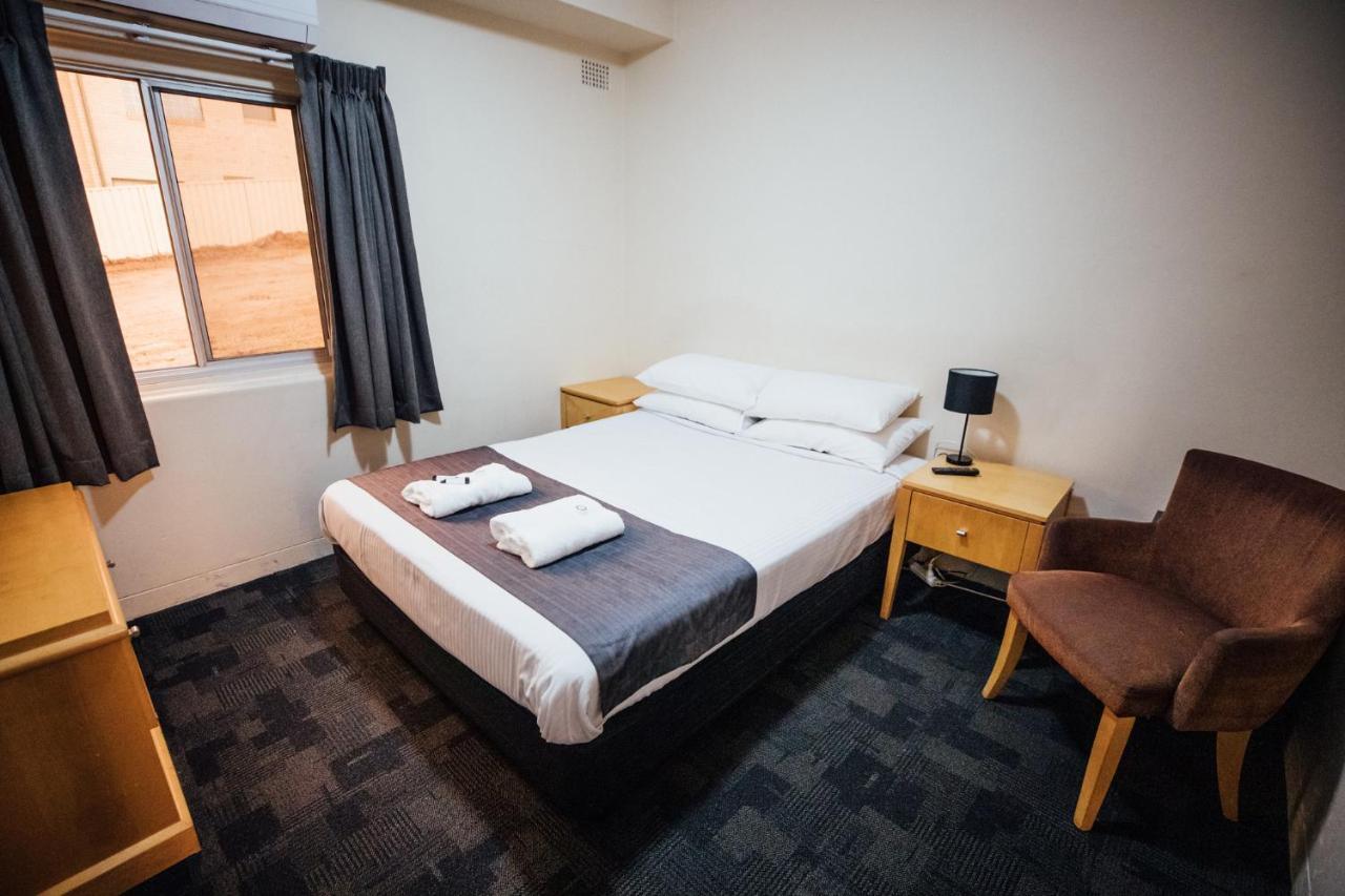 ג'סמונד Shortland Budget Accommodation מראה חיצוני תמונה